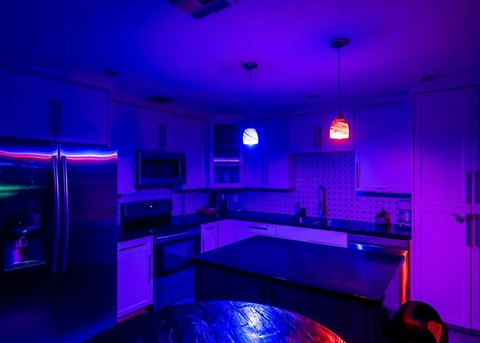 Poolside Nights & Neon Vibes! Escape *